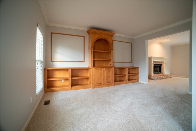 Building Photo - 570 Castle Ridge Dr
