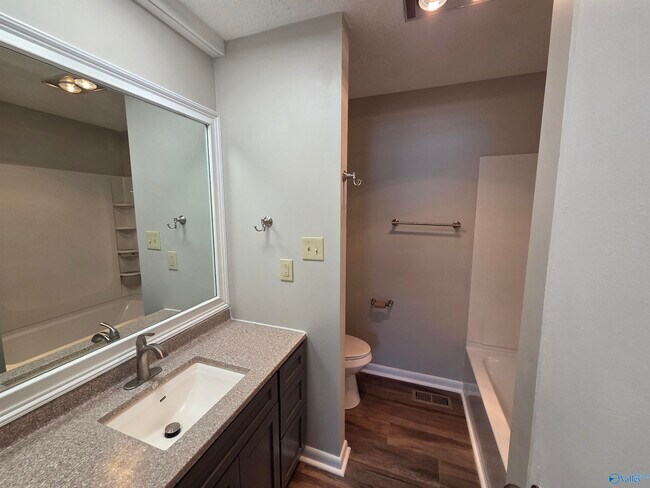 Building Photo - 1209 Governors Dr SE
