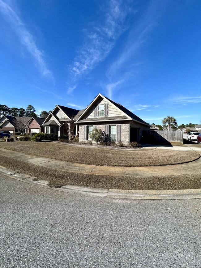 Building Photo - 80 S Knightsbridge Ct