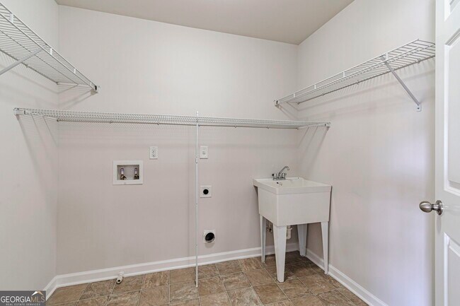 Building Photo - 2270 Cahaba Ct