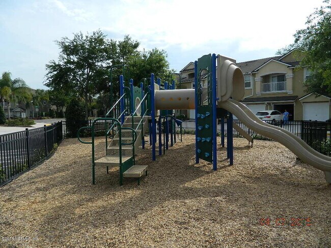 Building Photo - 7039 Deer Lodge Cir