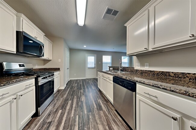 Building Photo - 10208 Red Fern Ct