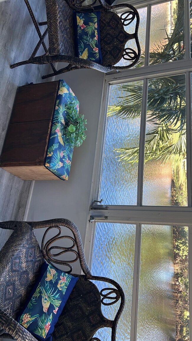 Building Photo - 9070 Lime Bay Blvd