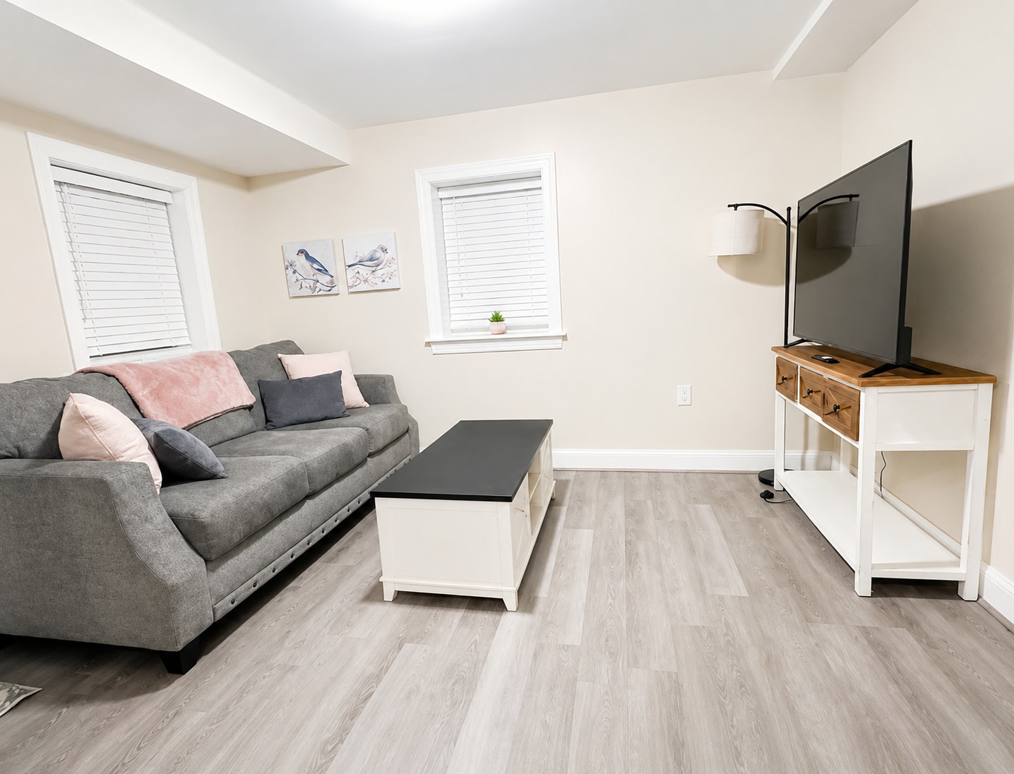 Living room 3 - 1339 Saint Cloud Ave