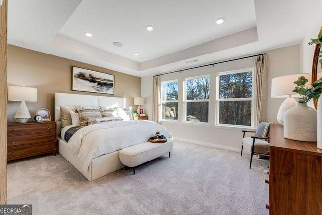 Building Photo - 5716 Plaza Dr SE