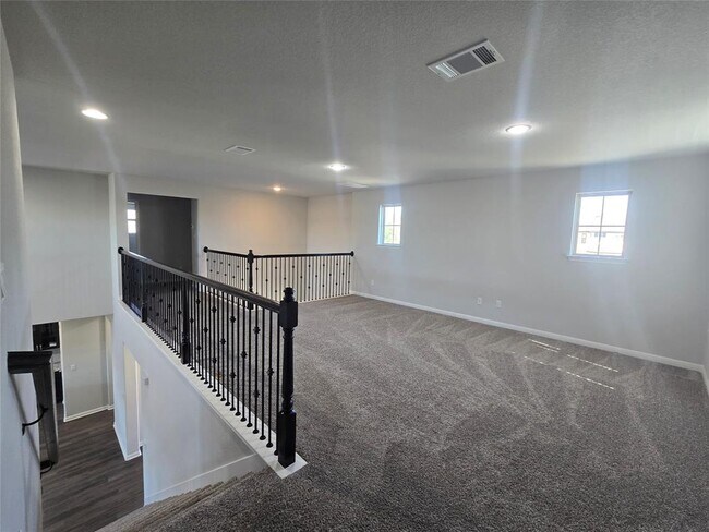 Building Photo - 2320 Bravo Ct