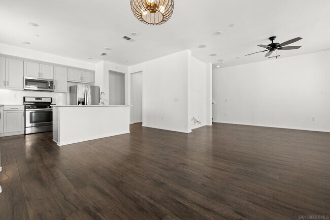 Building Photo - 1207 Paseo Seashore
