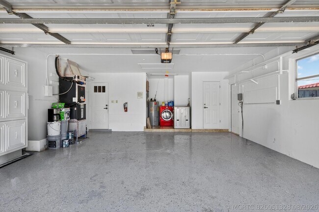 Building Photo - 4431 NE 28th Ave