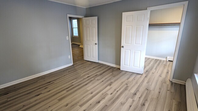 Building Photo - 58 Mann Ave