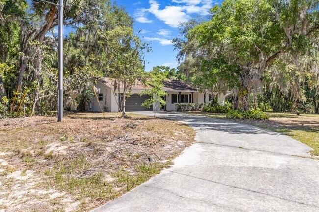 Building Photo - 1255 S Estate Point