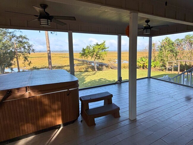 Building Photo - Spacious 4 Bedroom, 2.5 Bath Home with Stunning Marsh Views