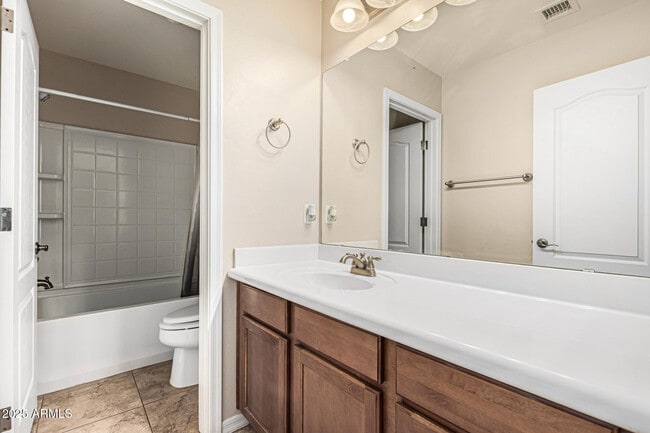 Building Photo - 25667 W Primrose Ln