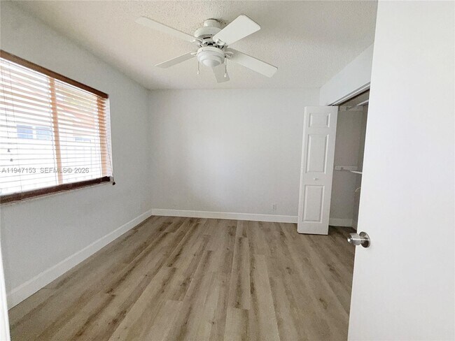 Building Photo - 1628 Salerno Cir