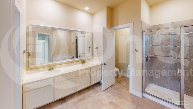 Building Photo - 2421 Magalia Ln