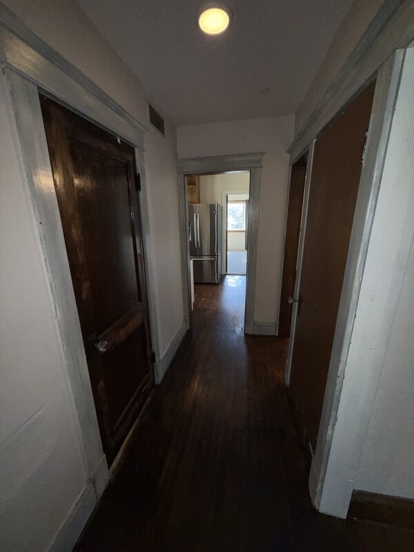 Building Photo - 307 White Ave
