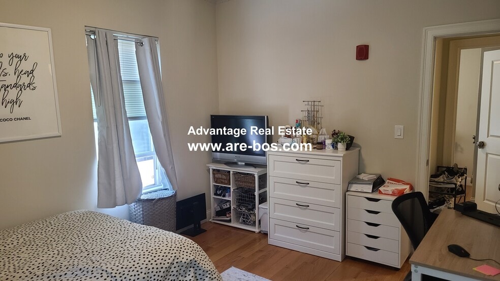 Building Photo - 120 Webster Ave