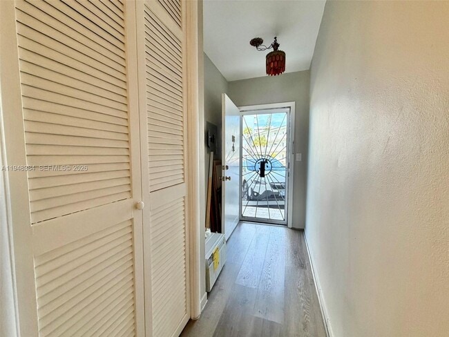 Building Photo - 13105 Ixora Ct