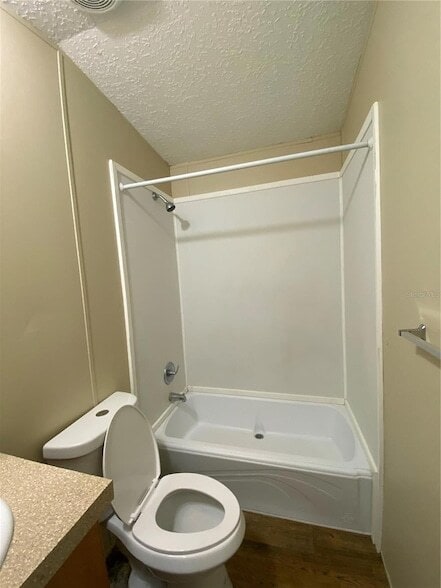 Building Photo - 37412 Carringer Rd