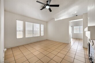 Building Photo - 5737 Grand Entries Dr