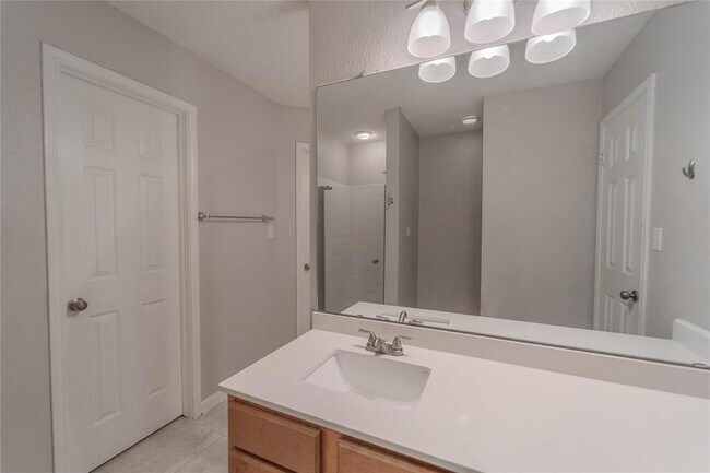 Building Photo - 612 Catumet Dr