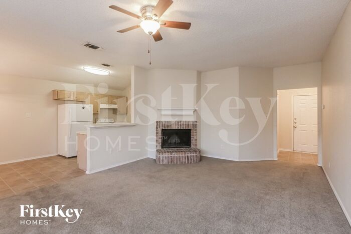 Building Photo - 6408 Stonewater Bend Trail