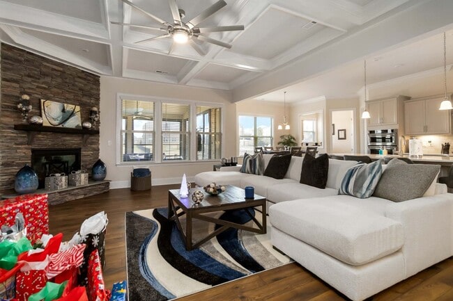 Building Photo - Beautiful partially furnished Home in Olmstead