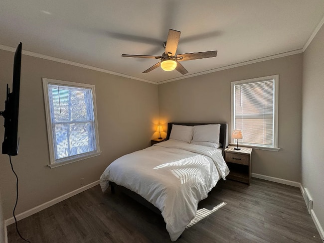 Building Photo - 1607 Catalpa Dr