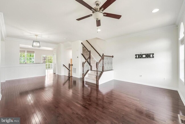 Building Photo - 43190 Loudoun Reserve Dr