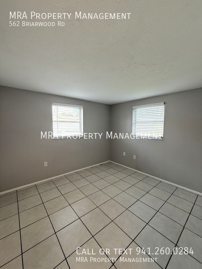 Building Photo - 562 Briarwood Rd