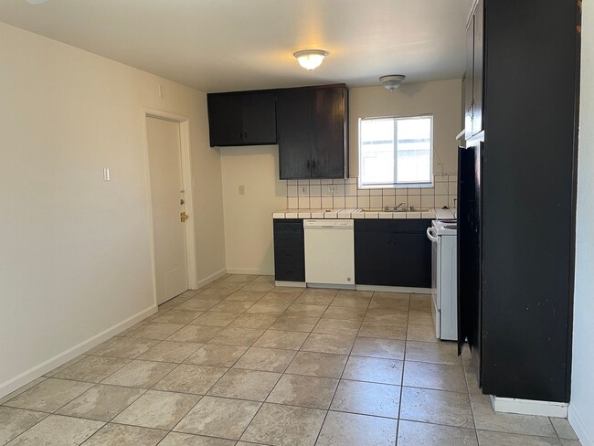 Building Photo - 4617 Livingston Way