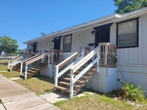 Building Photo - 402 W Amelia Ave