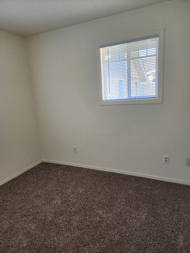 Building Photo - STATUS: AVAILABLE-  |R281h| $1495.00