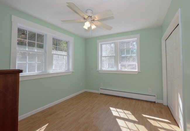 Building Photo - 47 Elm St