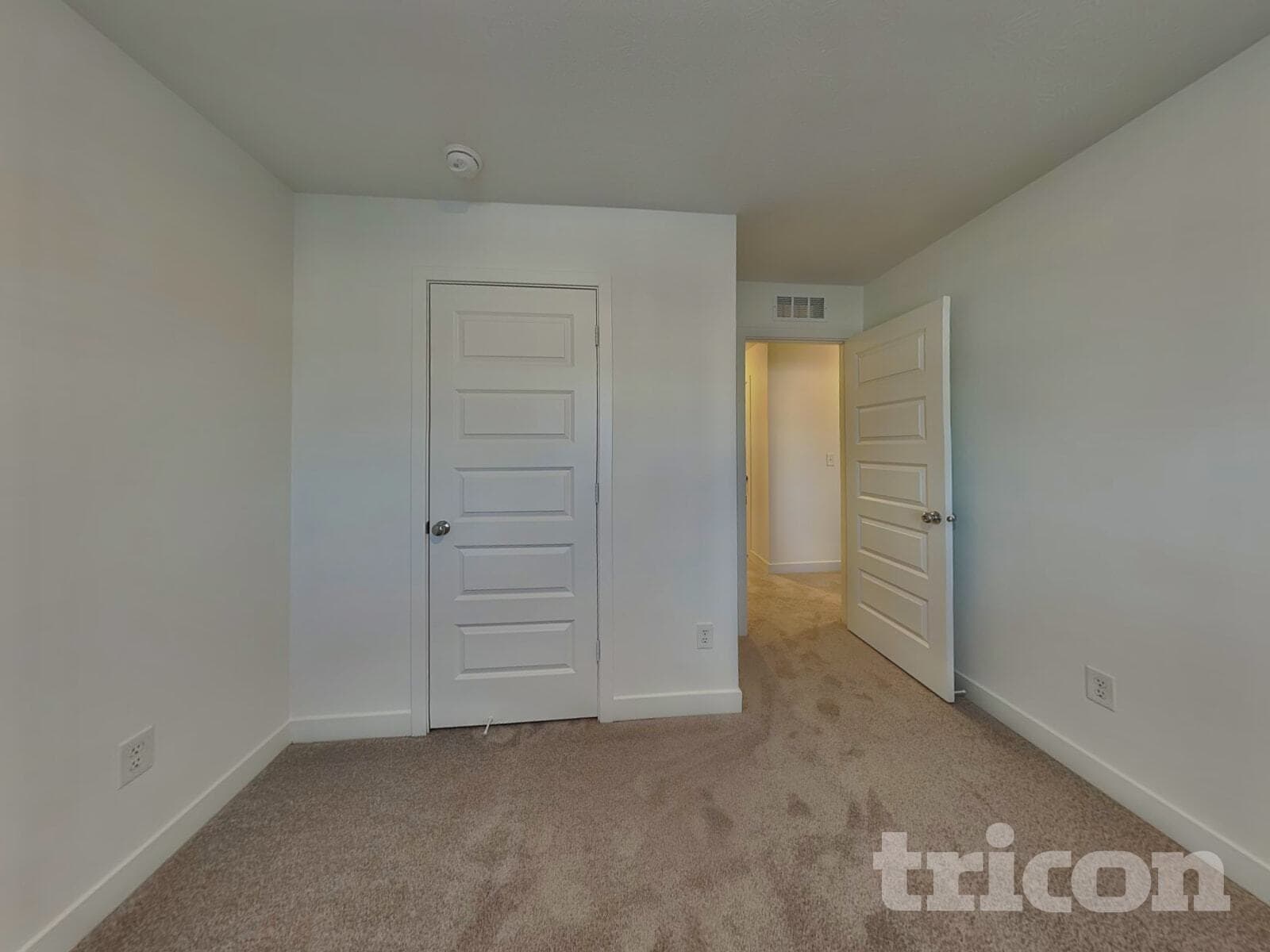 Building Photo - 11831 Moorfield Ln