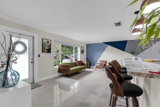 Building Photo - 1815 SW 85th Ct