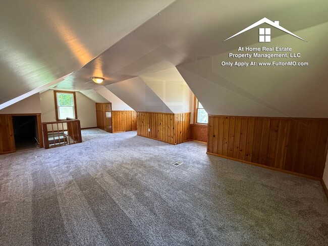 Building Photo - 1502 Forest Ave