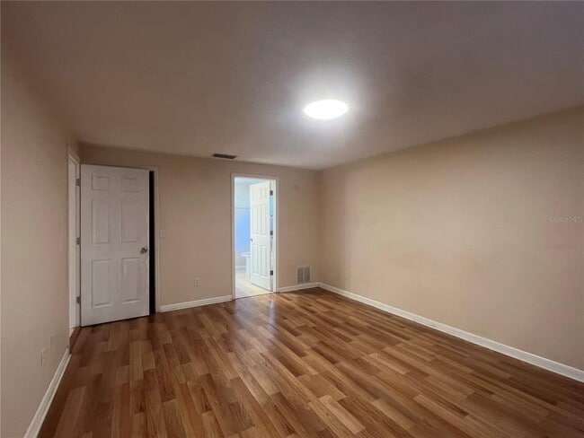 Building Photo - 606 Cedar Grove Dr