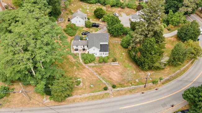 Building Photo - 274 Bloomingdale Rd