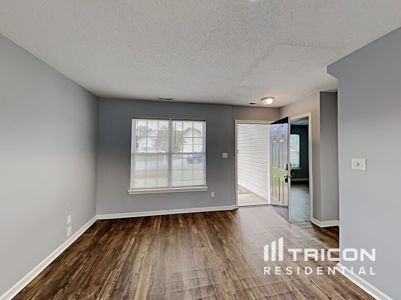 Building Photo - 5814 Coral Ridge Ln