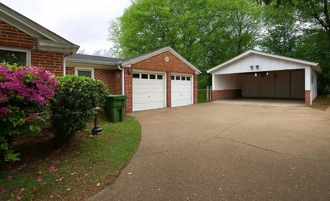 Building Photo - 3013 Ashley Ave