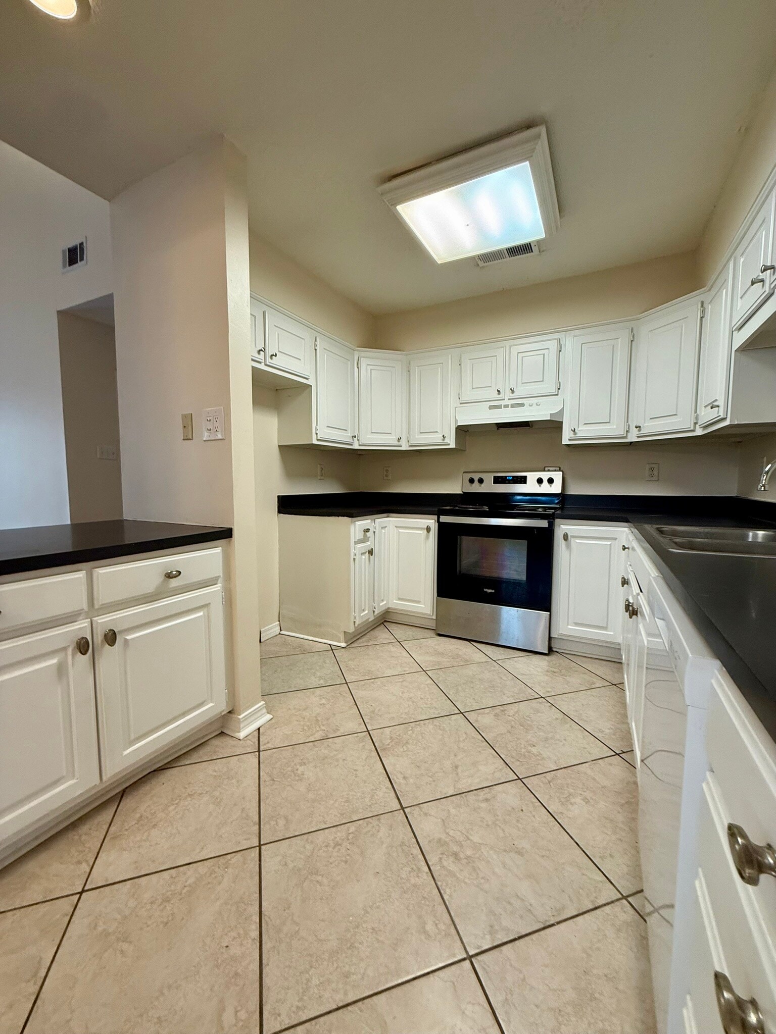 Building Photo - 129 Mead Ct