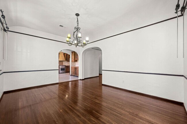 Building Photo - 6228-6228 W 6th St