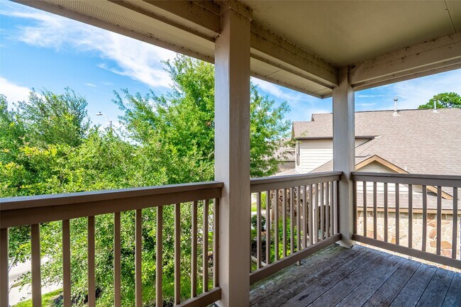 Building Photo - 13546 Smith Lake Ln