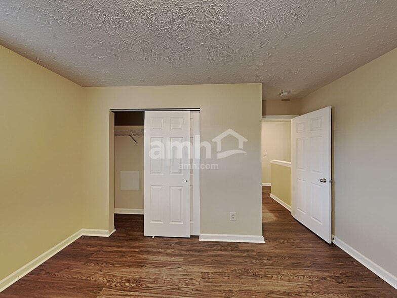 Building Photo - 716 Greene Ct