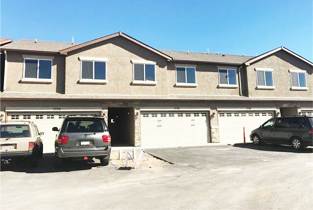 Primary Photo - District 20 Townhome!!