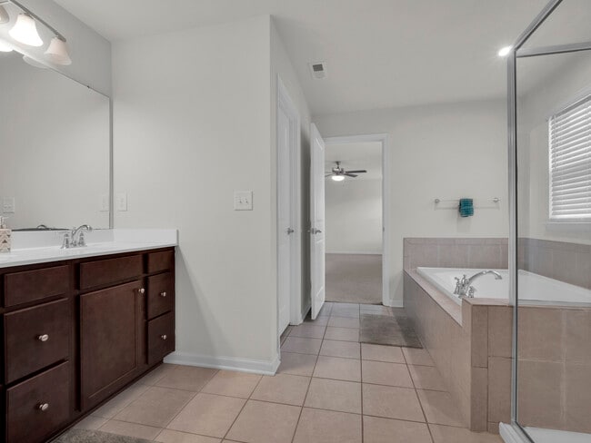 Building Photo - 7023 Waterwheel St SW