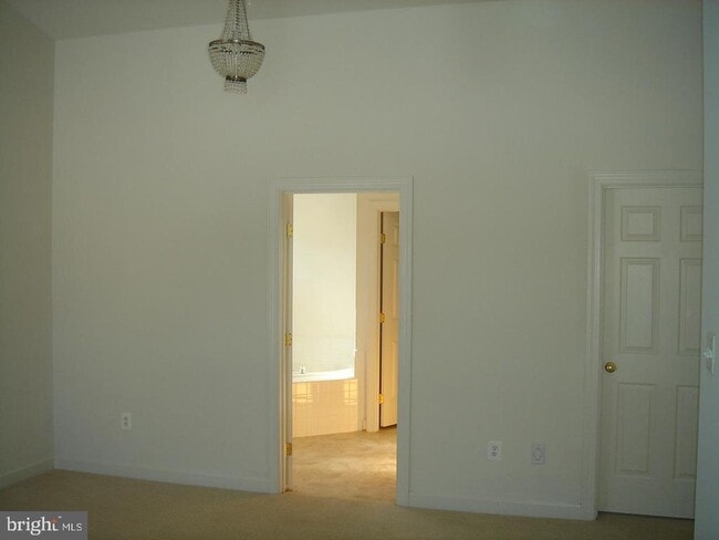 Building Photo - 11017 Baldwin Dr