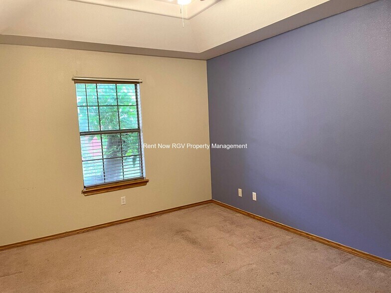 Building Photo - 1109 N 47th St