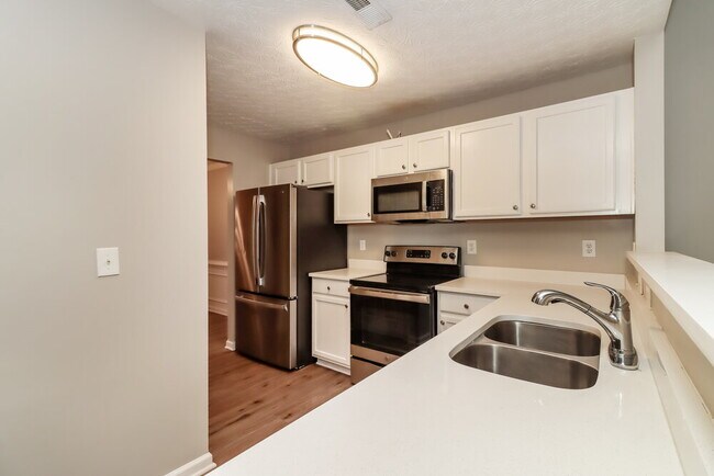 Building Photo - 187 Topaz Dr