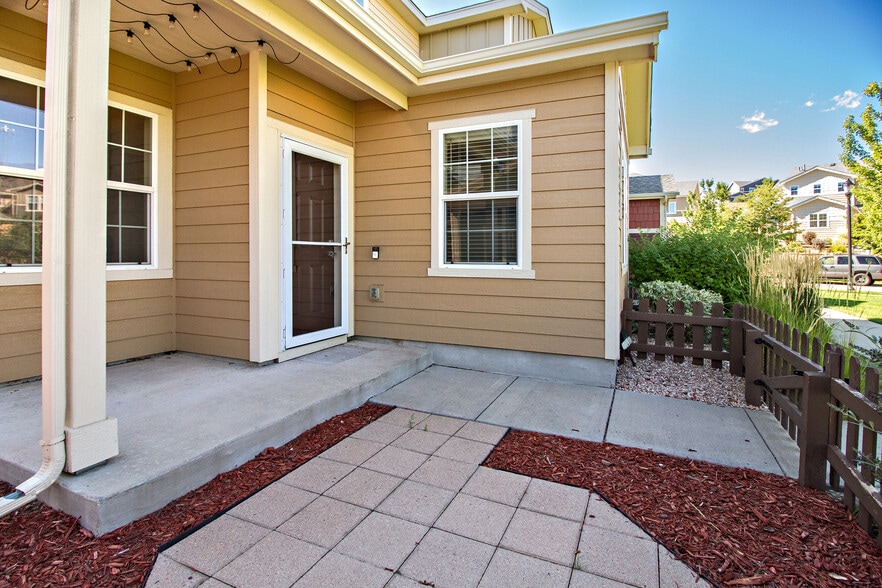 Building Photo - 1728 Portland Gold Dr